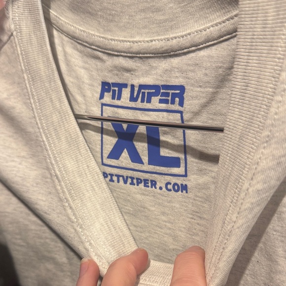 Pit Viper • NWT $55 Snake Expert Tee Gray Graphic T-Shirt with Snake ptp 25” - Picture 4 of 4